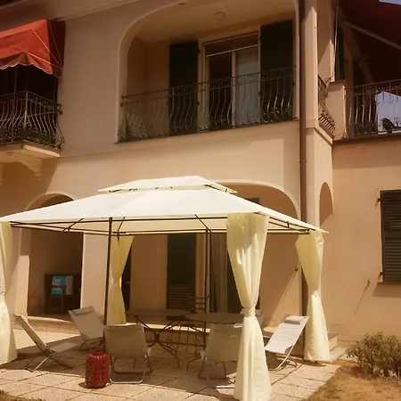 Apartment Collarea Isolabona