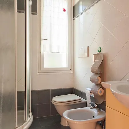 Apartment Collarea *